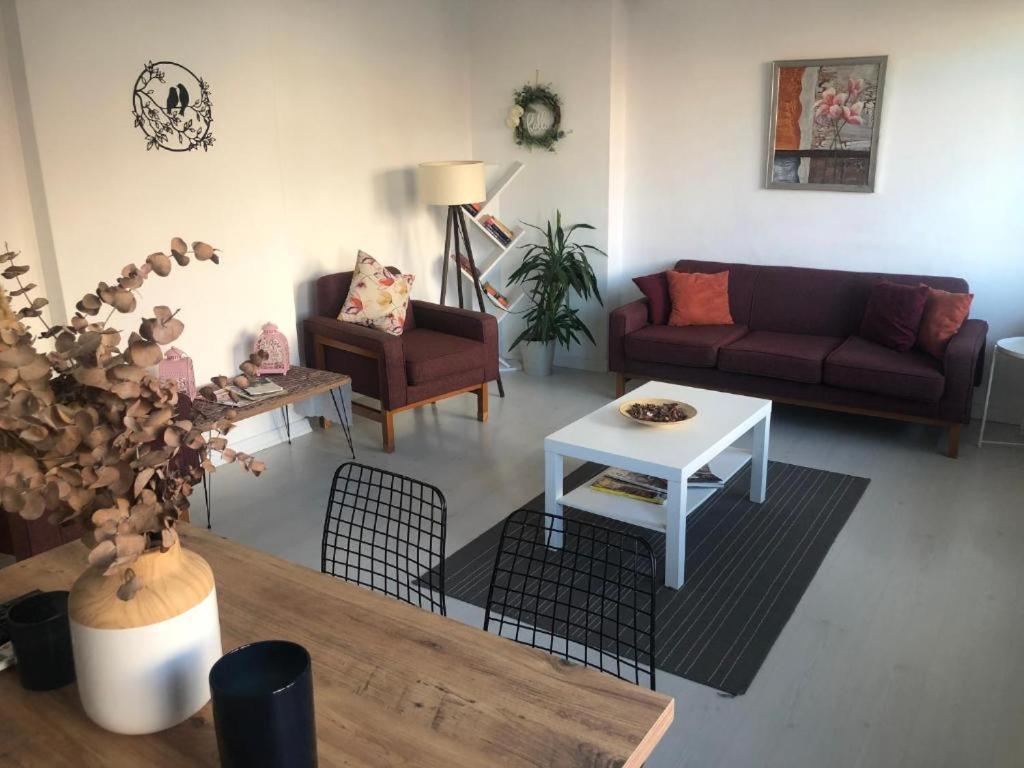 Levanten Hostel *