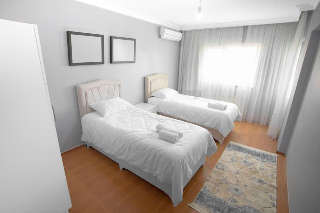 Apartment Large In A Quiet Area 40 *