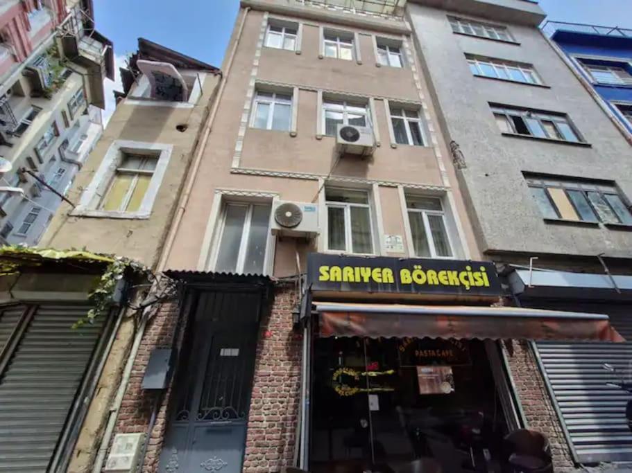 Esenkal 4th Floor * İstanbul