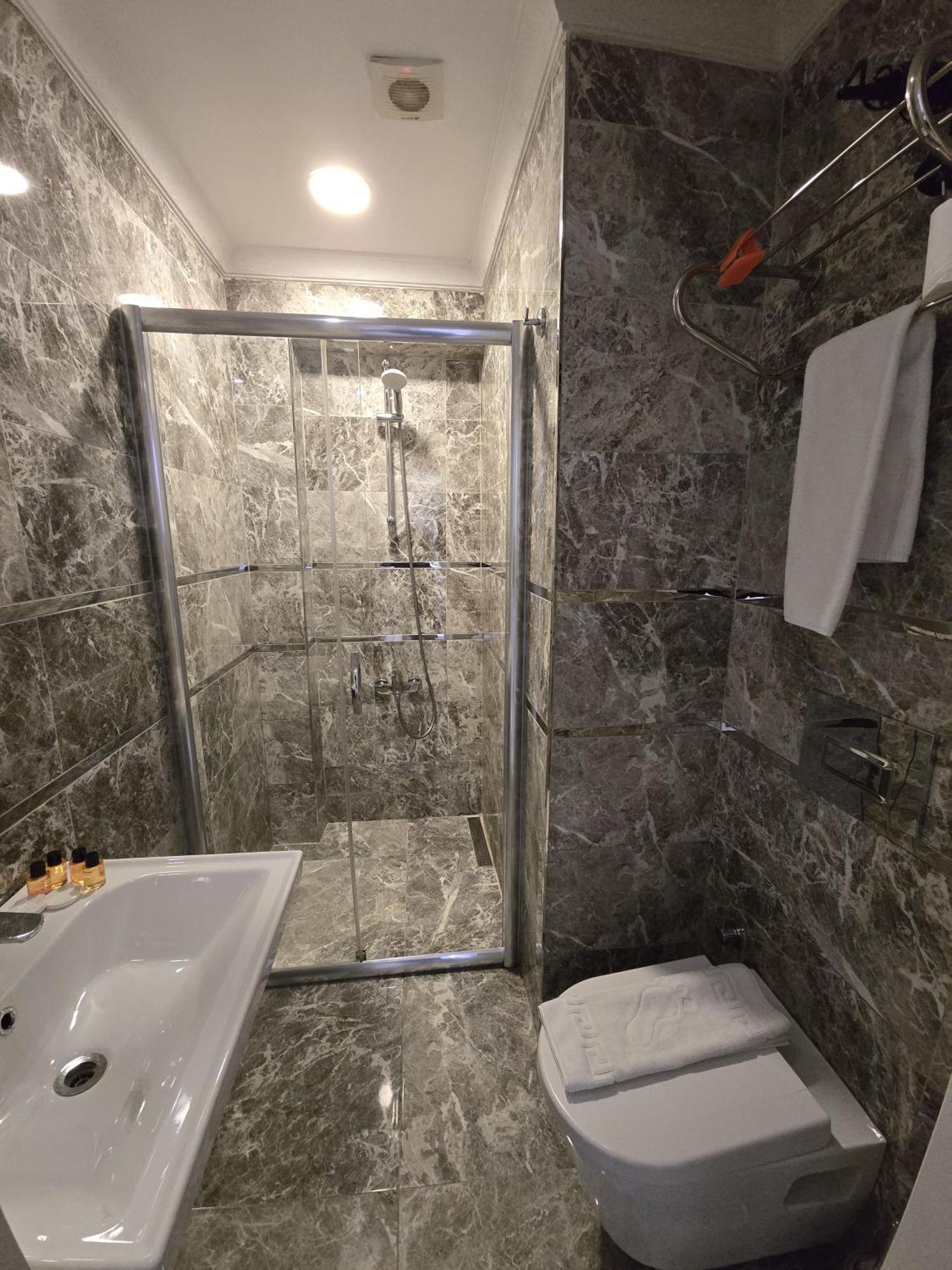 Hostel The Empress Theodora Ll *