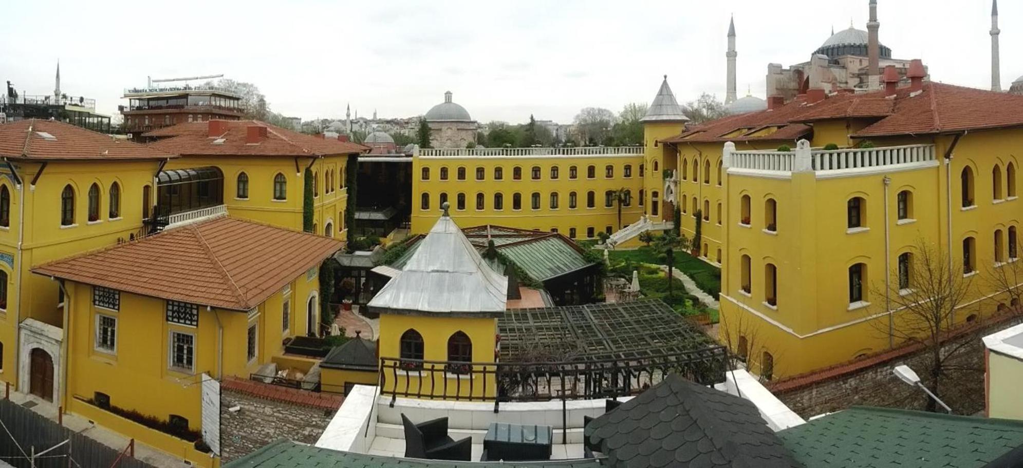Berk - Grandma's House Istambul