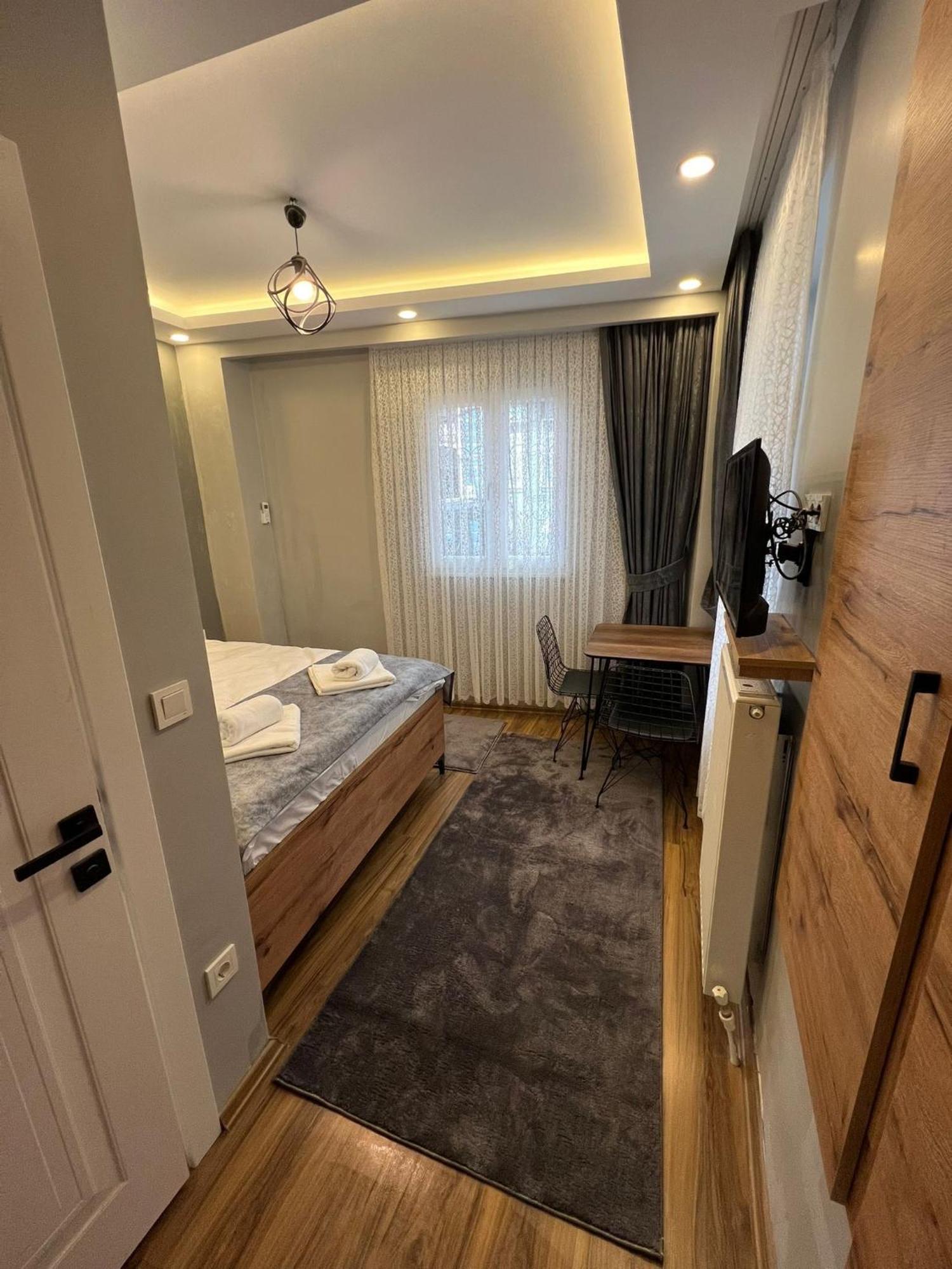 Ayd Beyoglu Taksim * Istanbul