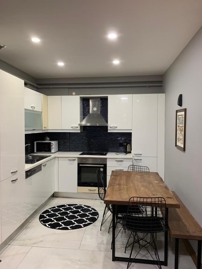 Elysium Taksim Apartment