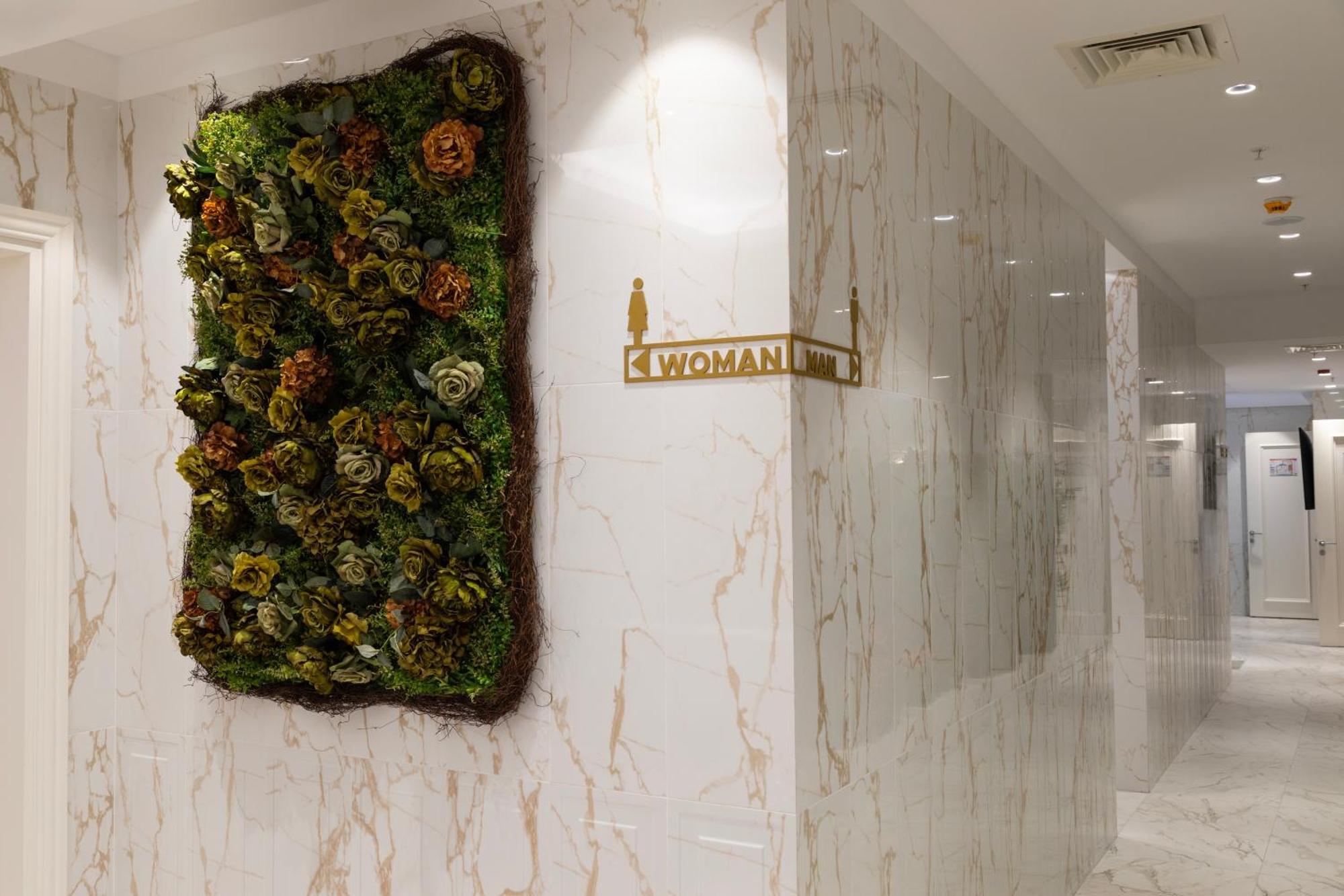 Hallmark & 4* Istanbul