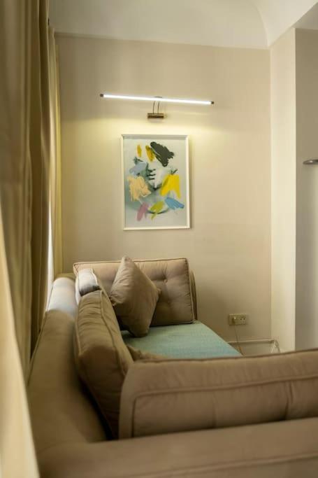 Apartment Spacious Apartment, 1-min To Taksim Square *