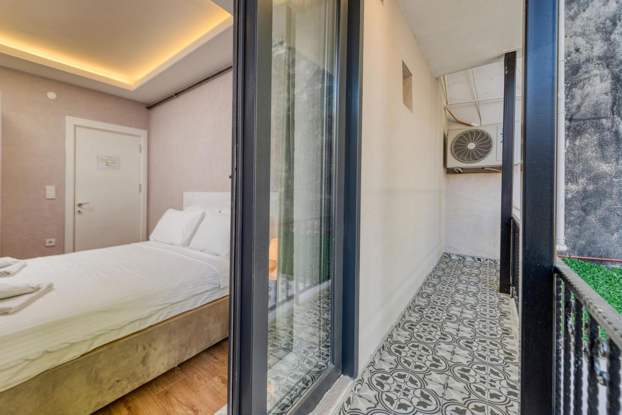 Port Apartment