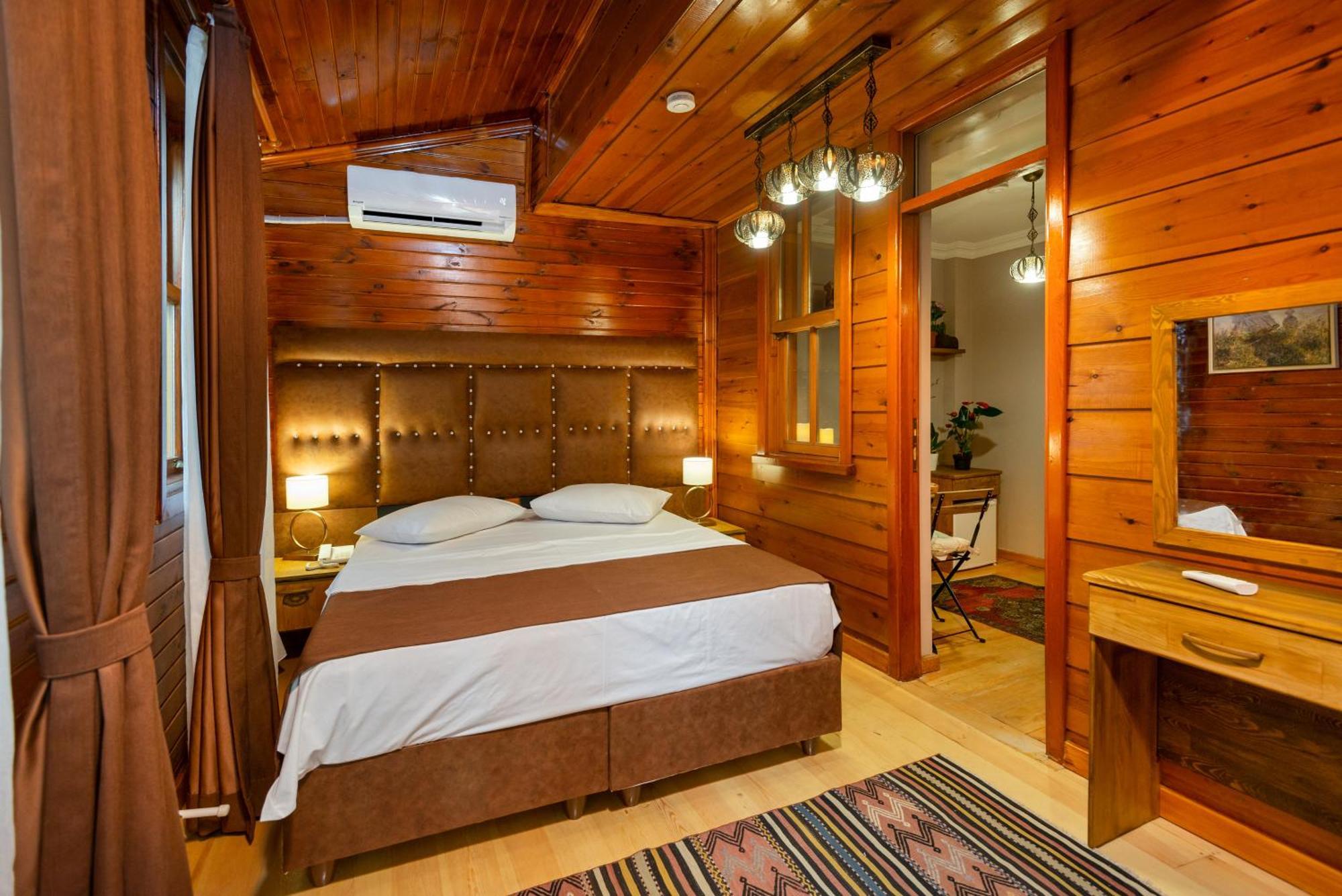 Bed & Breakfast Wonder Wood