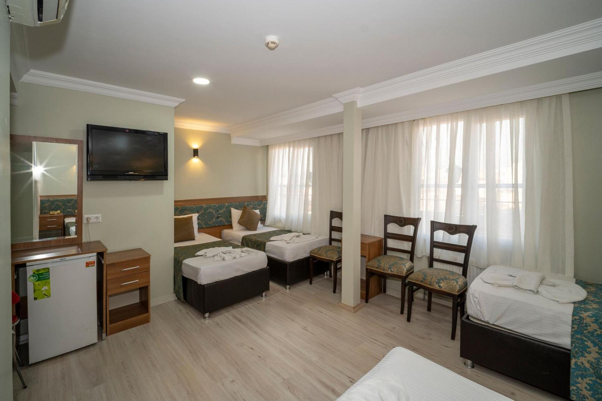 Simper Hotel