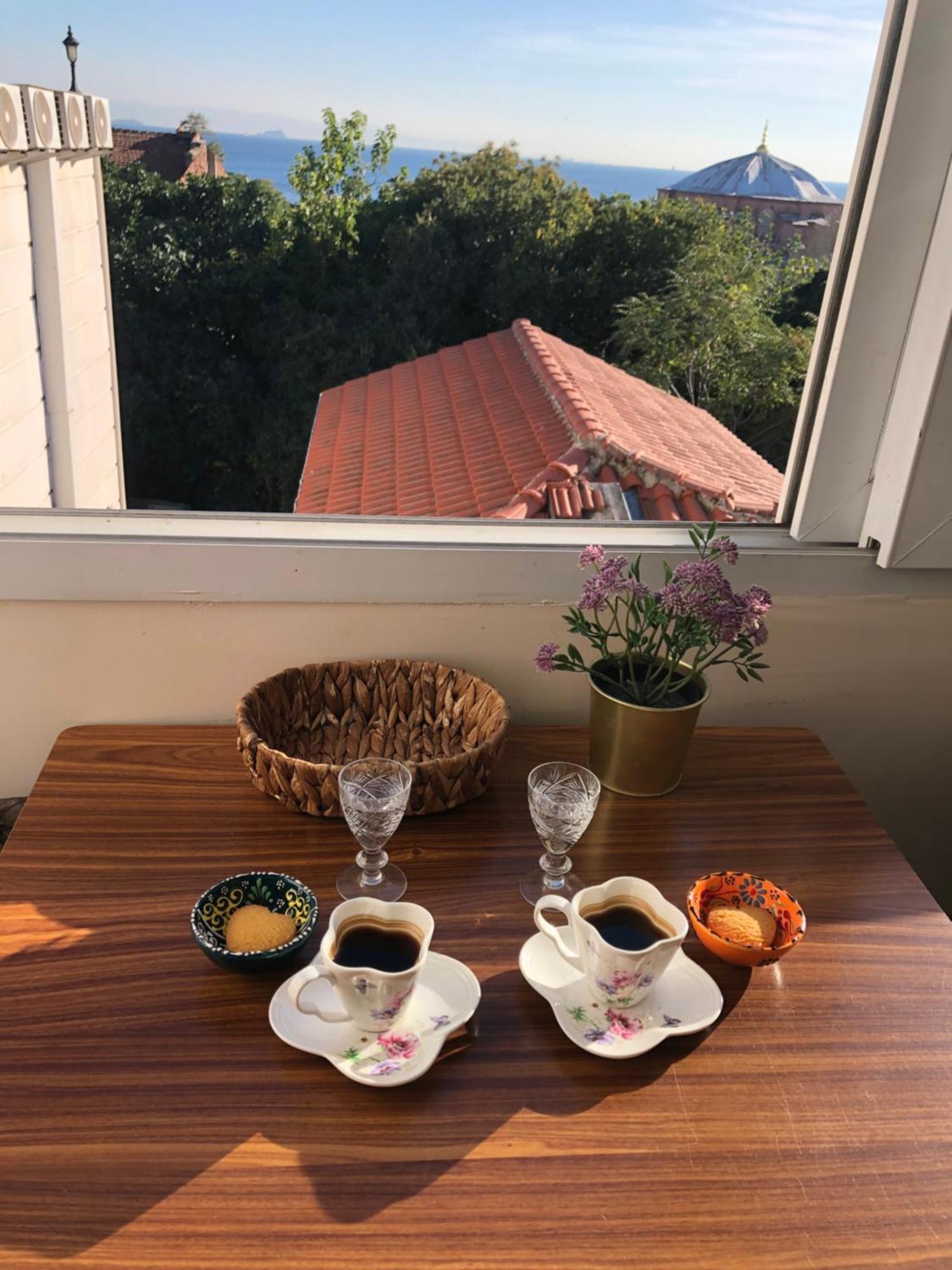 Martı * İstanbul