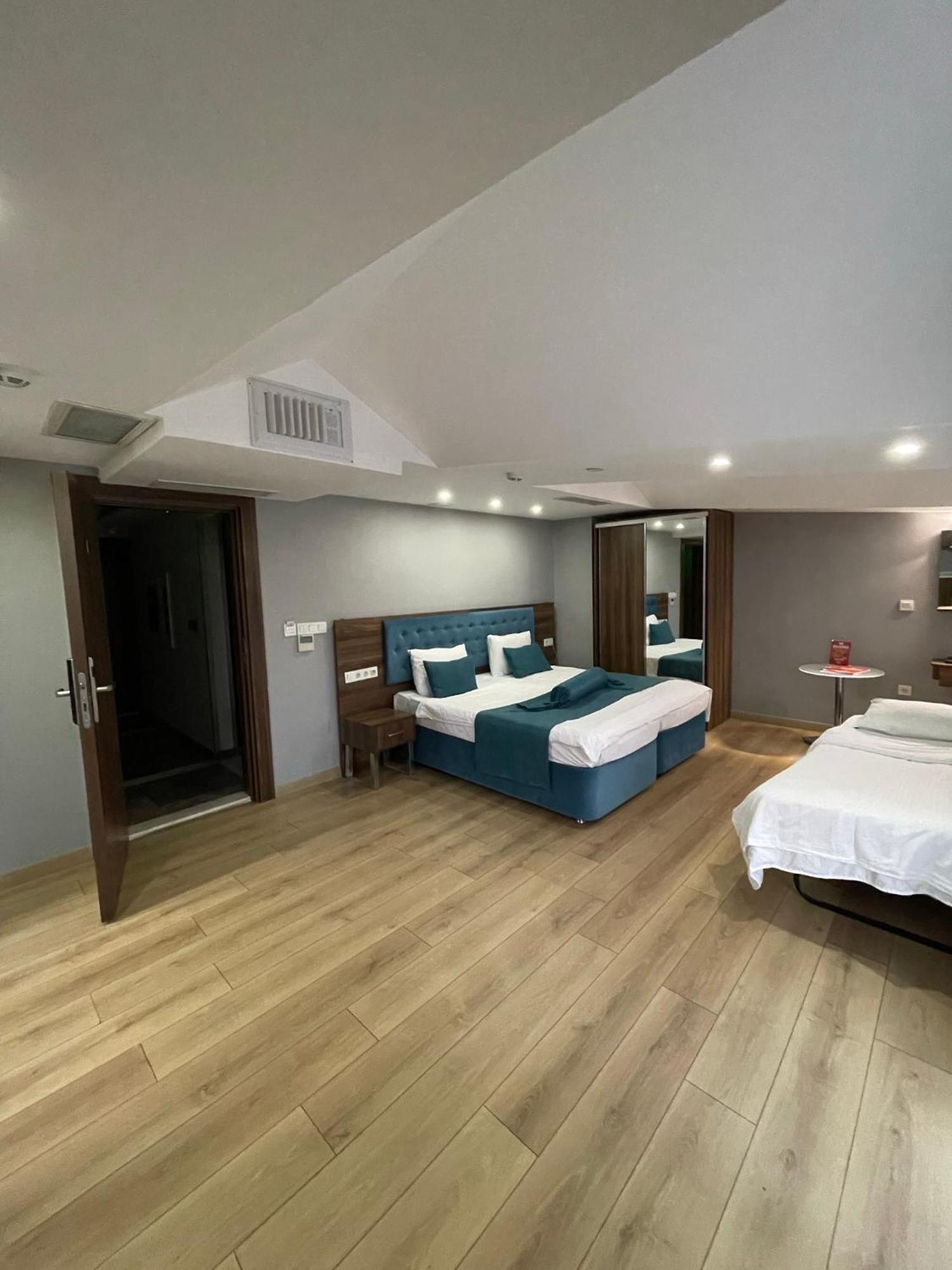 Hotel The Beyza & *