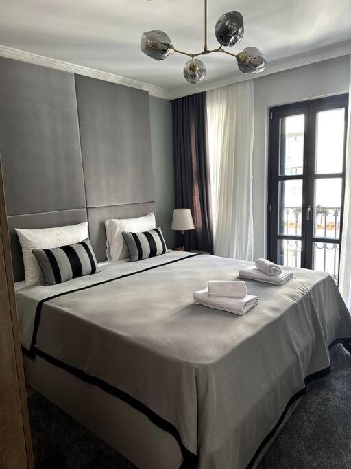 Apartment Sacred Serenity In Taksim