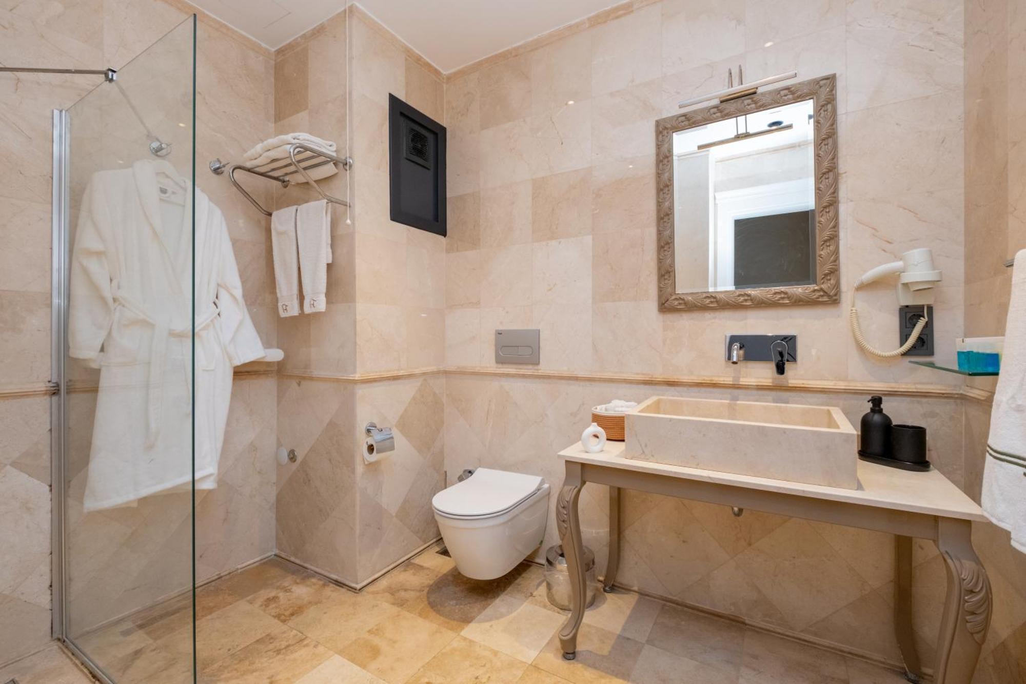 Of Hotel 4*