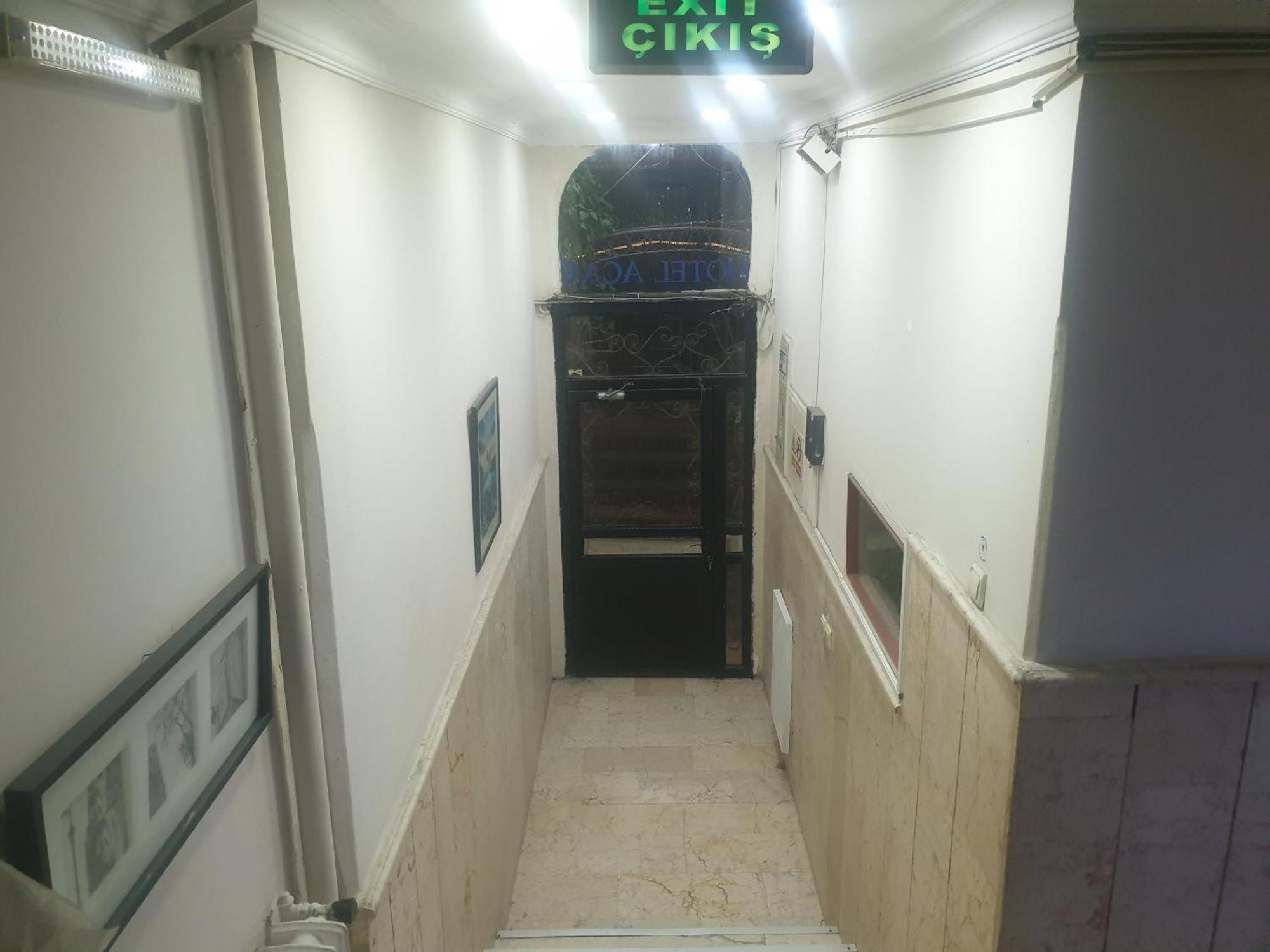 Hotel Acar *