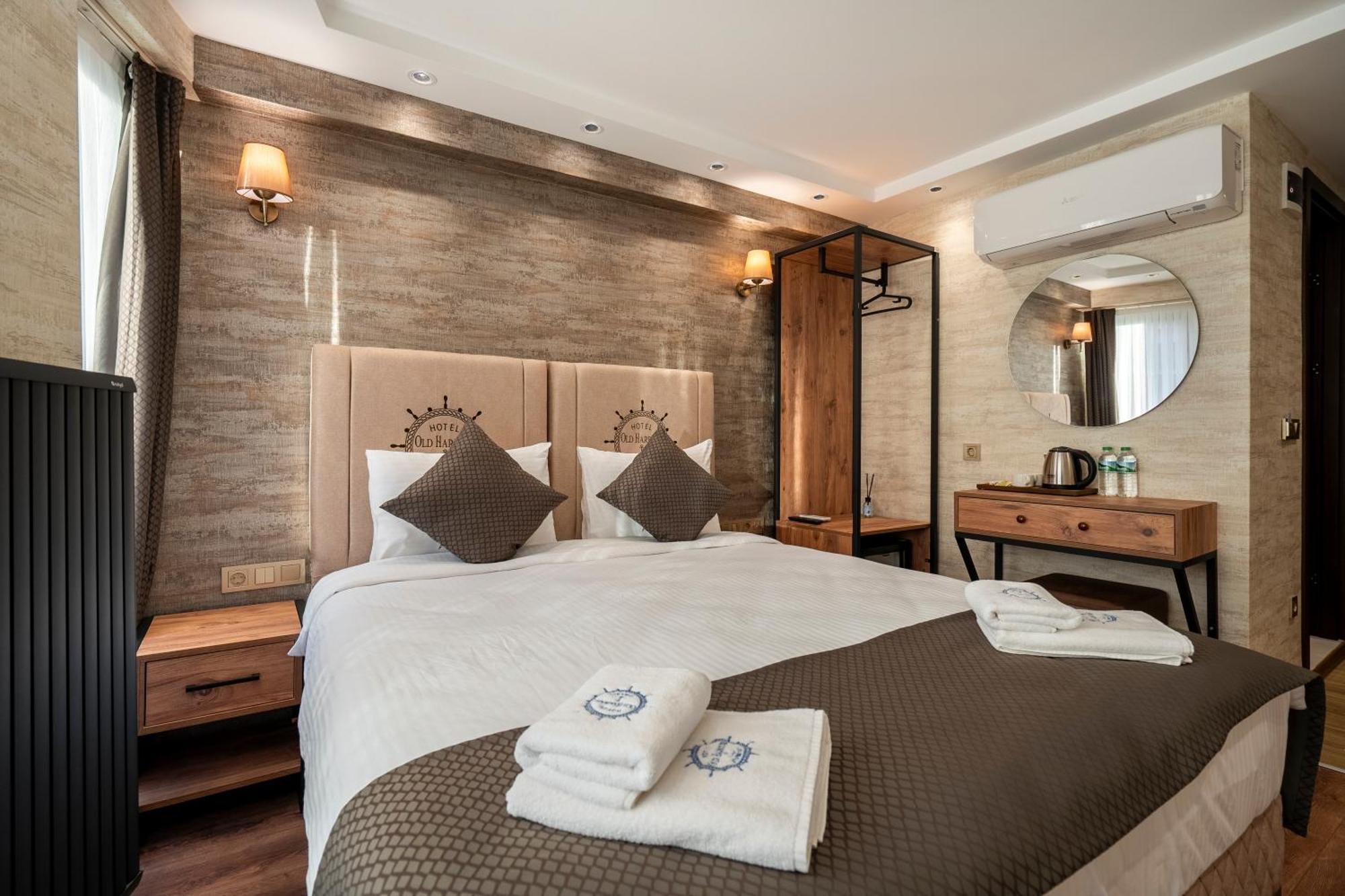 Otel Old Harbour 3*