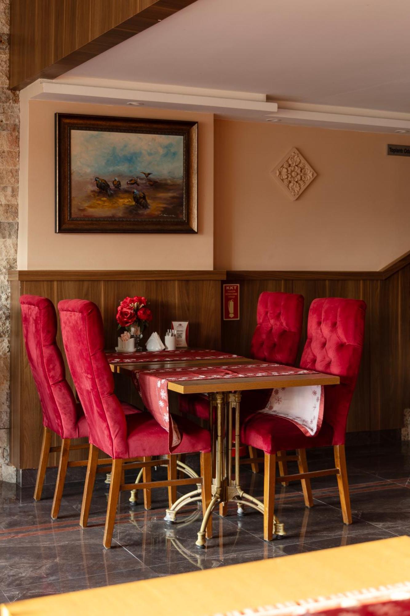 Classes Hotel Airport Hotel 3*