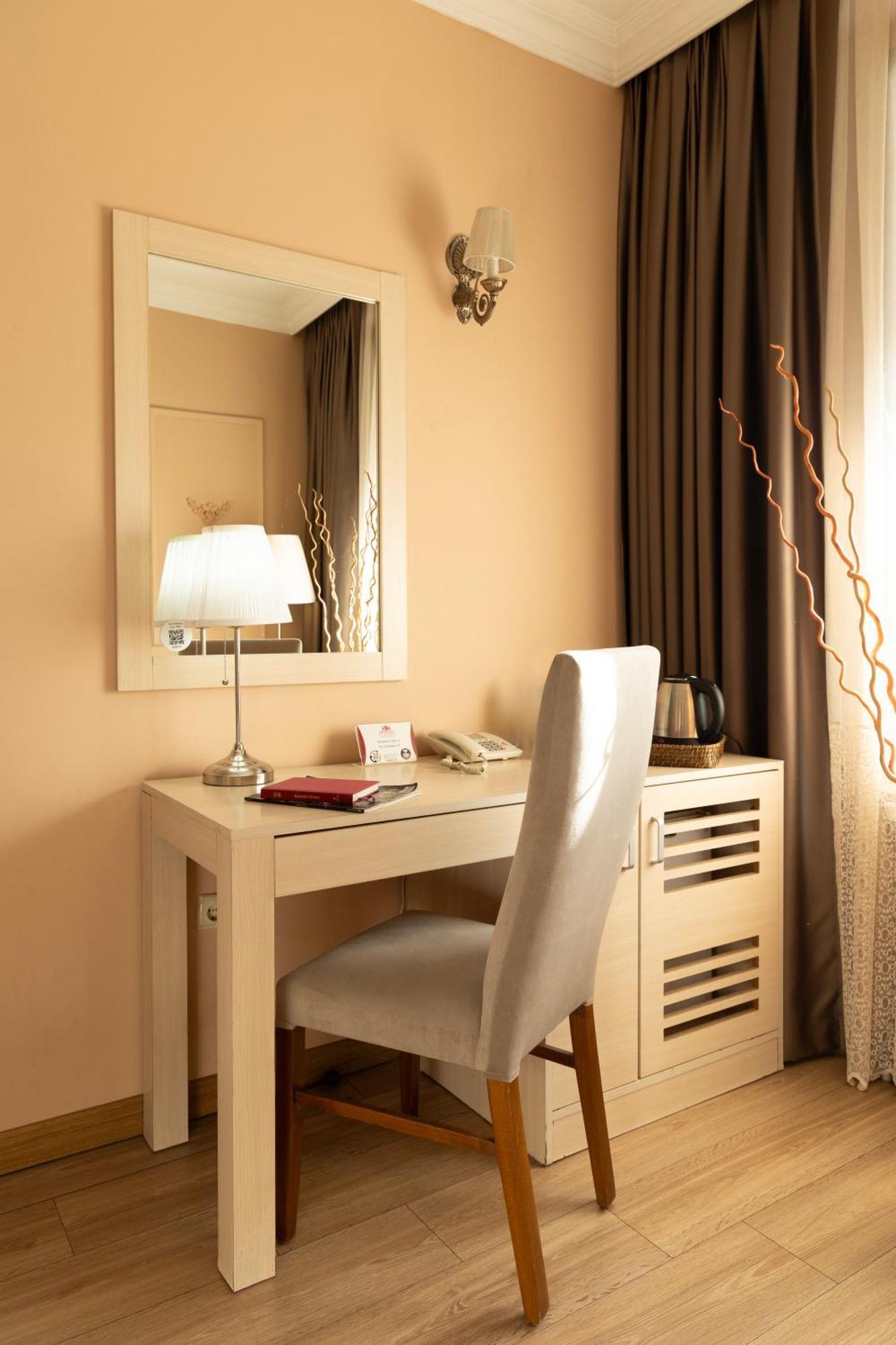 Classes Hotel Airport Istanbul
