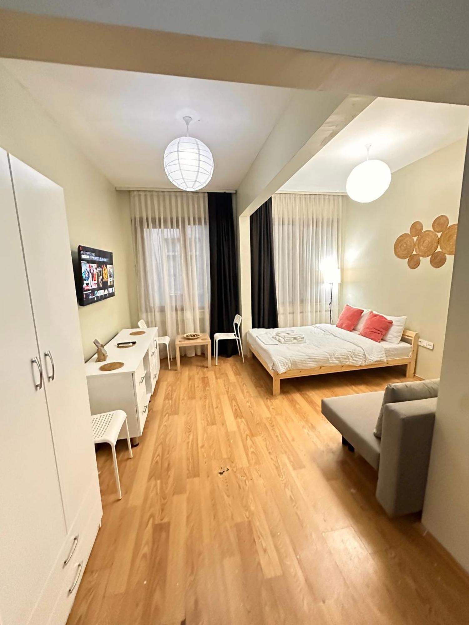 Miyu Hotel *