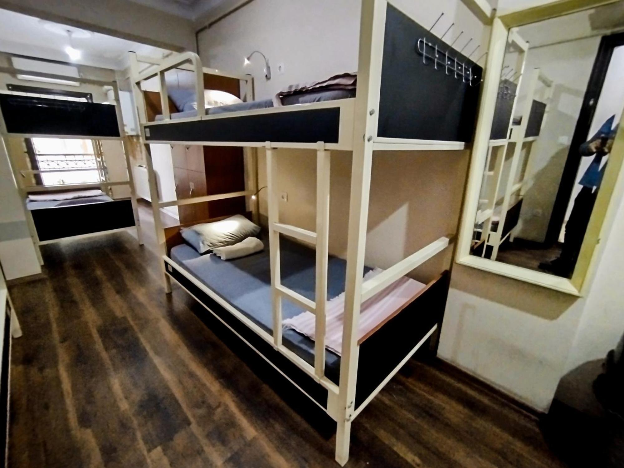 Taksim Ivy Hostel *