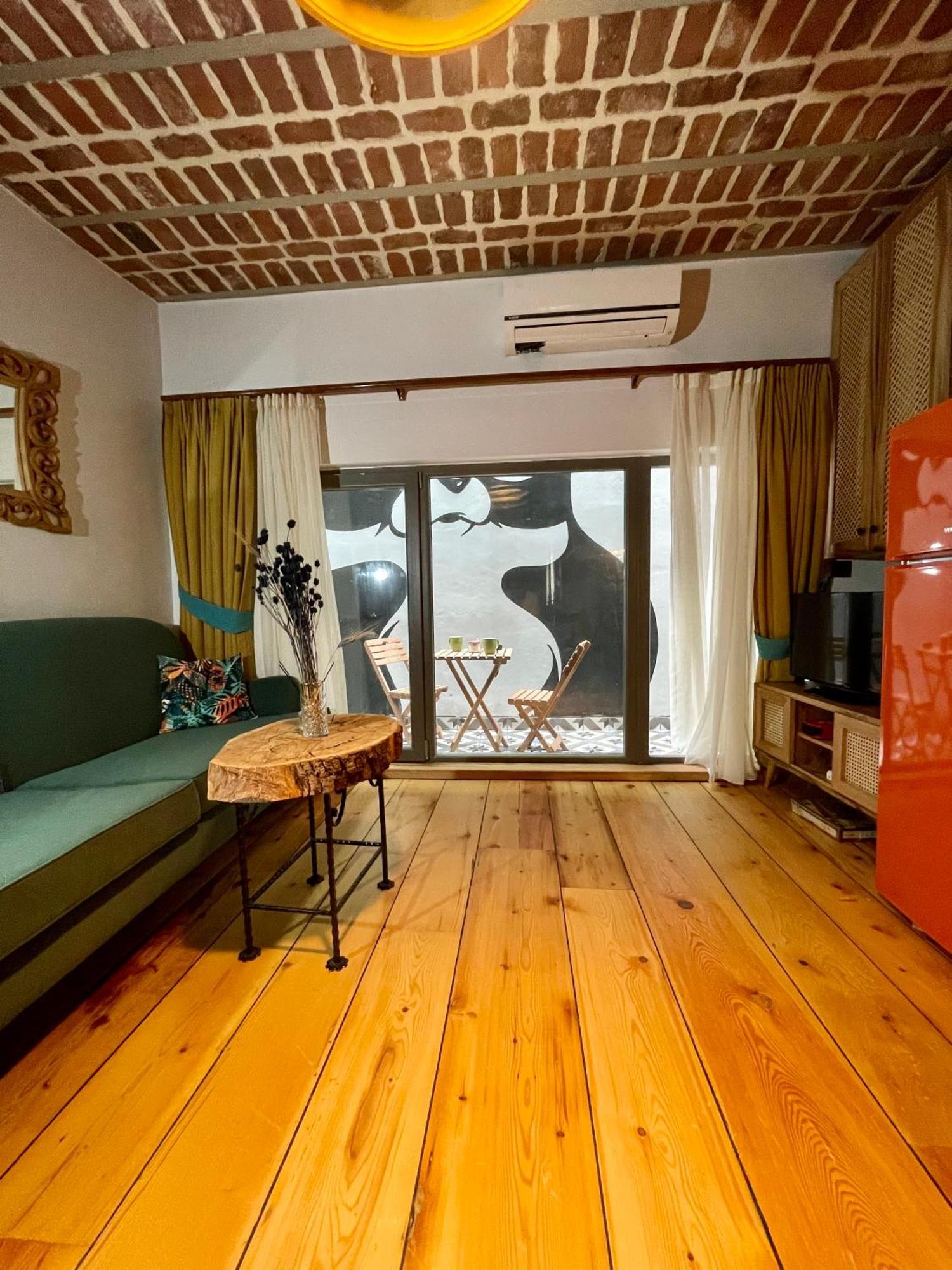Heristage Aparthotel