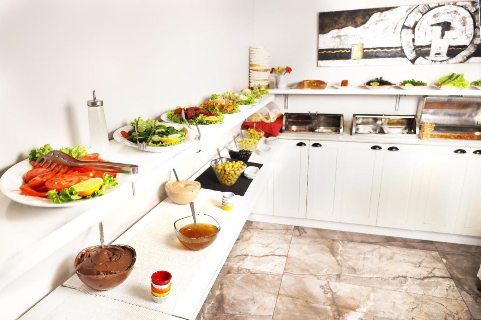 Bakirkoy Tashan Business & Airport 2*