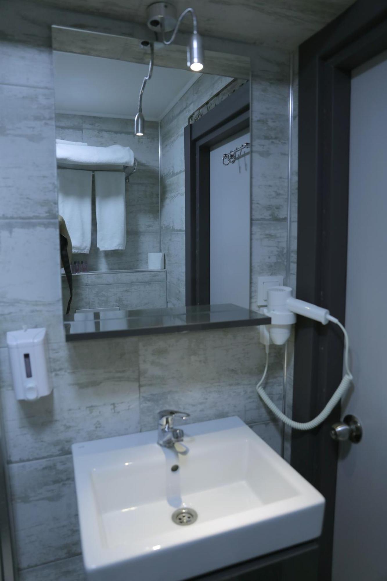 Ars Taxim Hotel