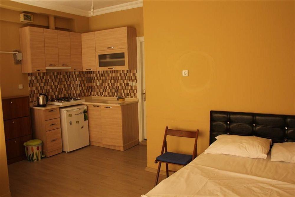 Aparthotel A'la House
