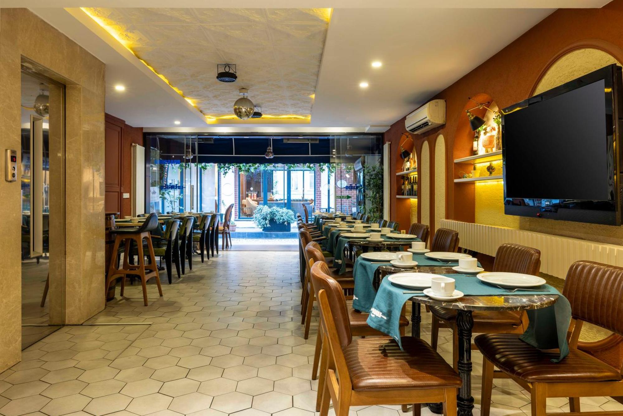 Raymond Old Hotel 4*