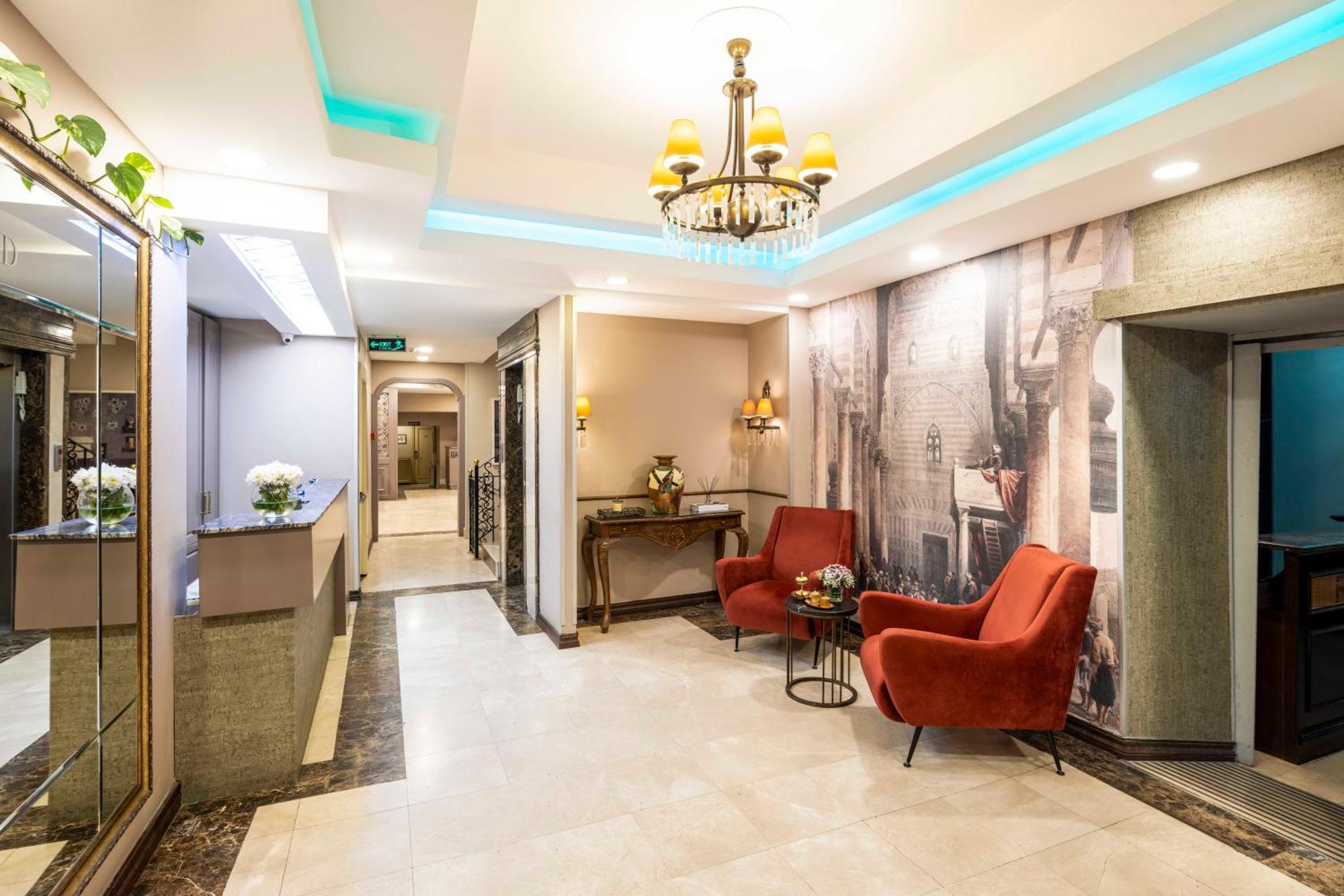 Hotel Raymond Old 4*
