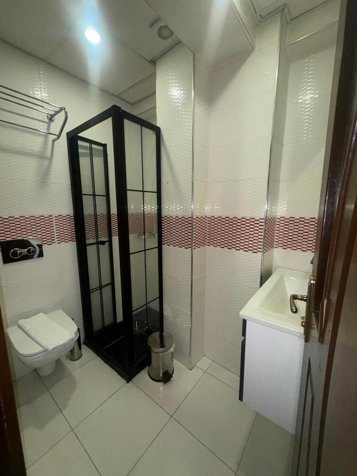Raimond Hotel