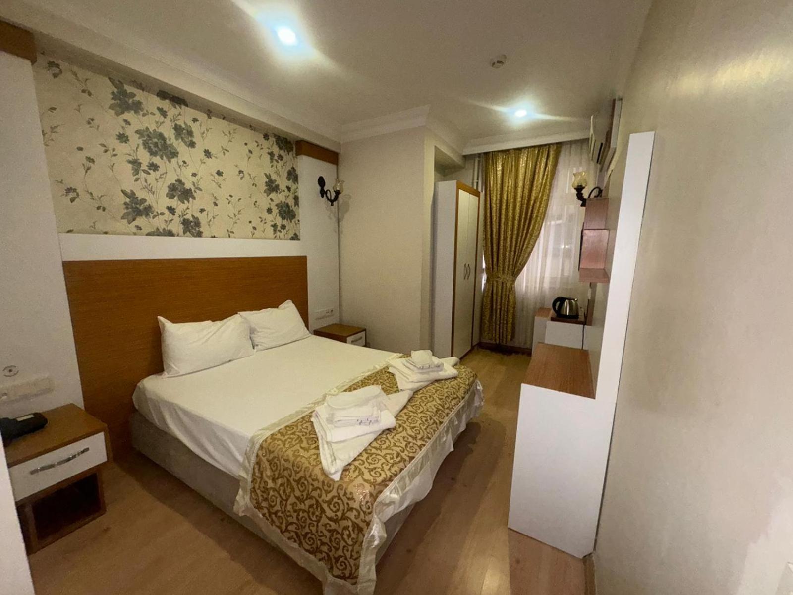 Hotel Raimond 3*