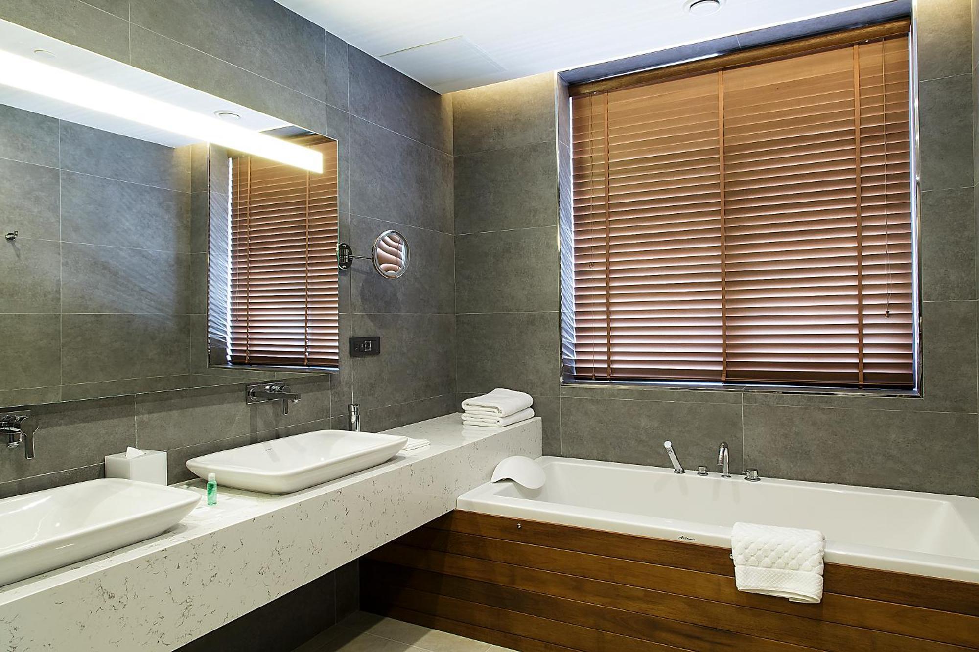 Hotel Bof Business