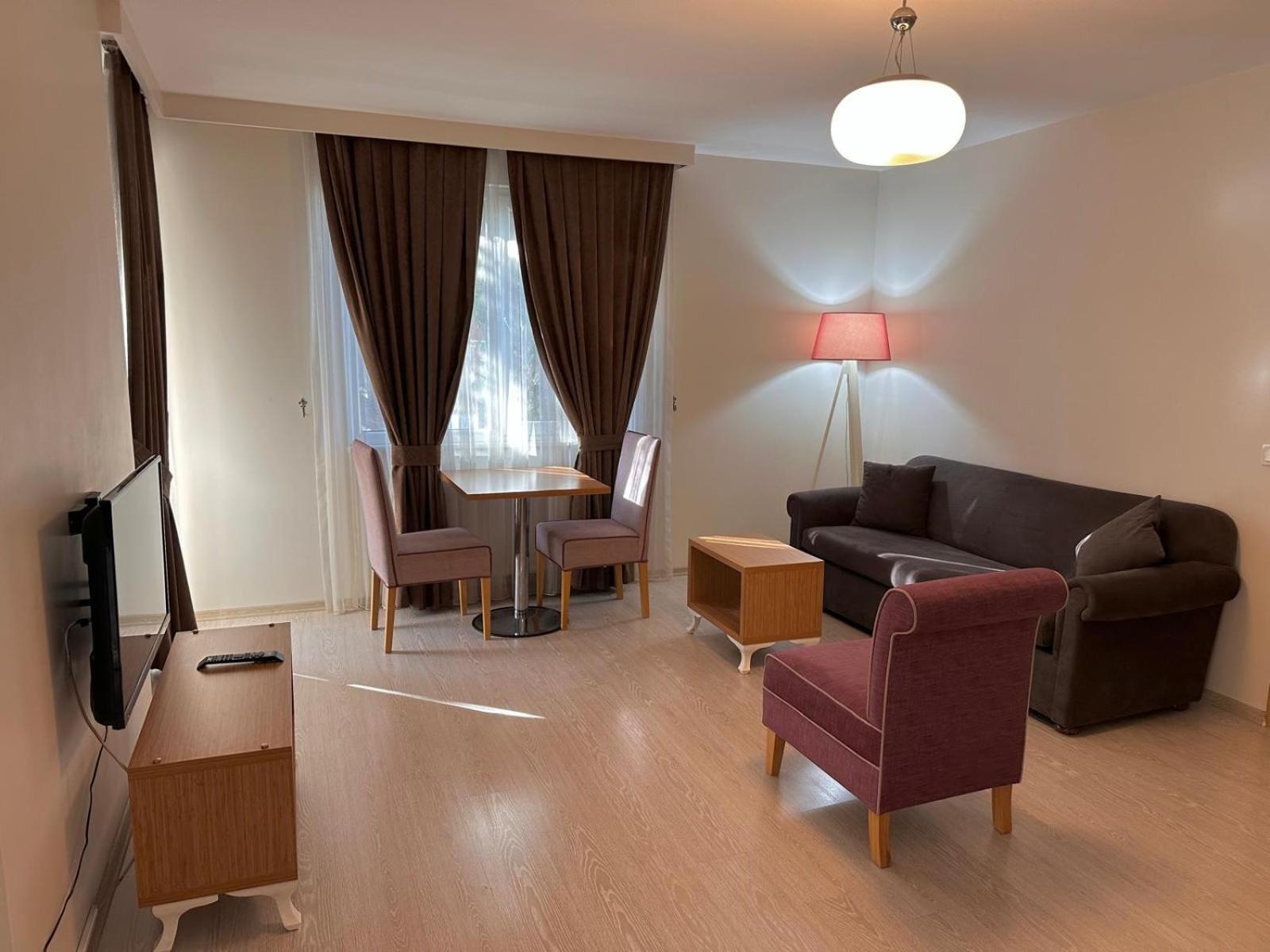 Seker Apartment *