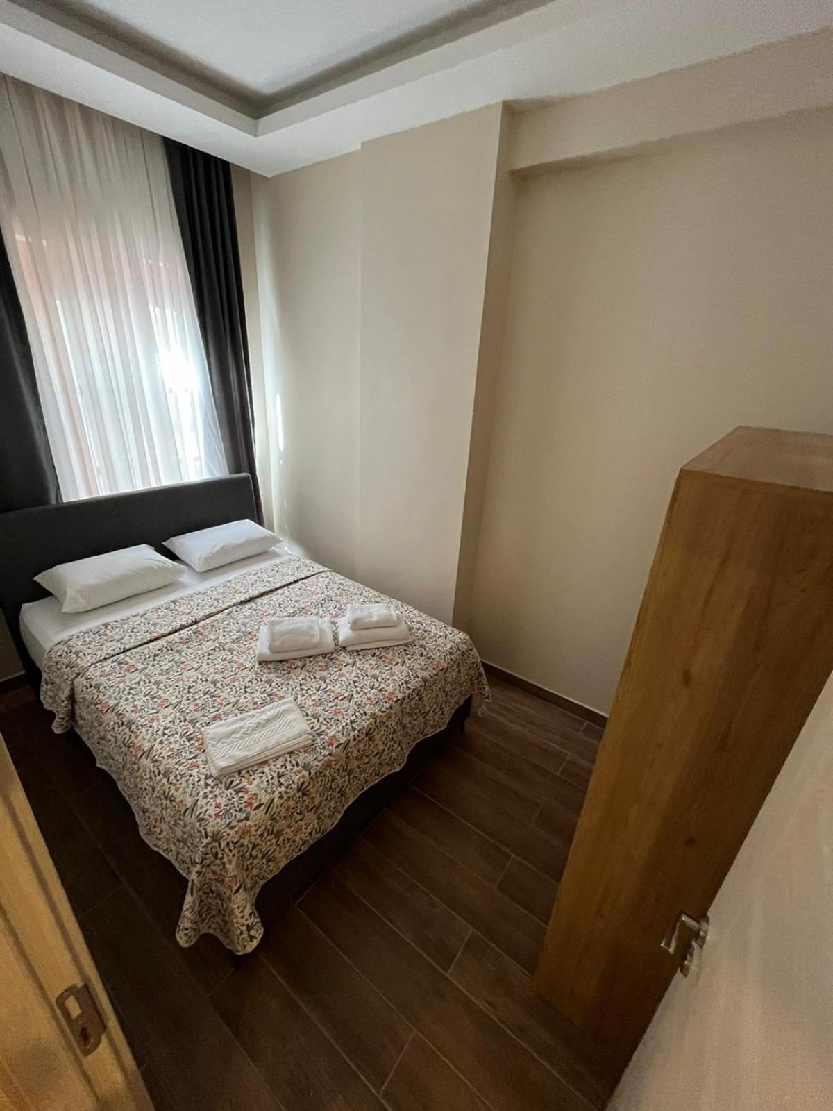 Hotel Majestik *
