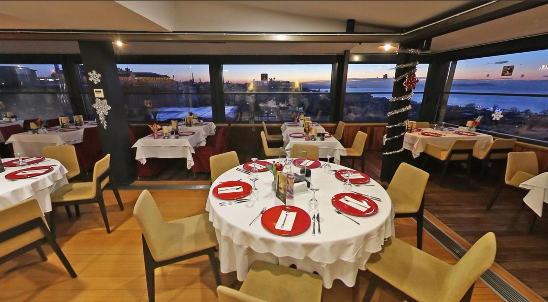 Hotel Antik 4*