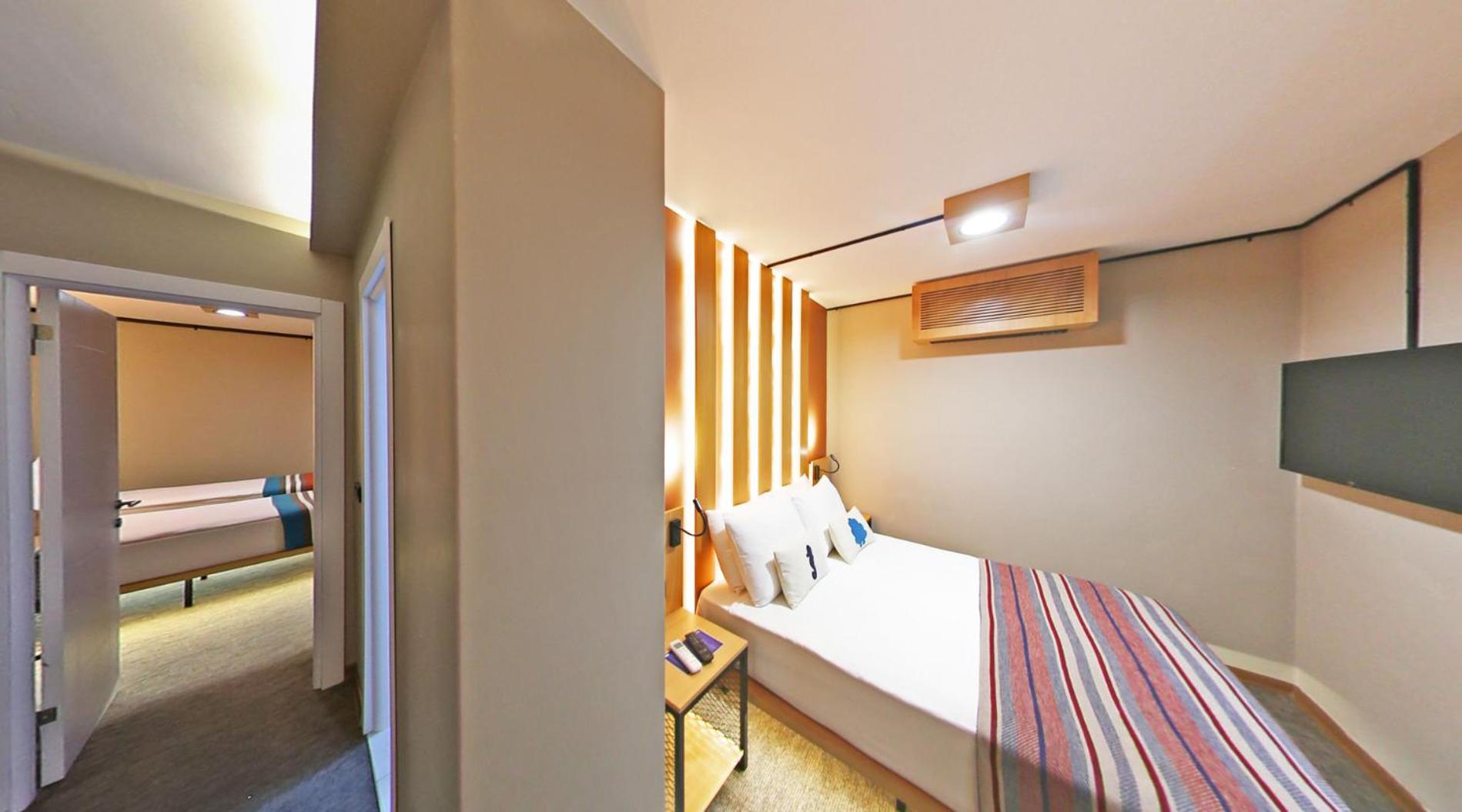 Antik Hotel 4*