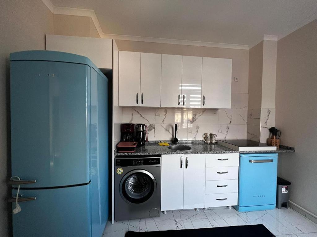 Apartment Wonder Homes 7-4br, 2ba Astounding Seaview Karakoey