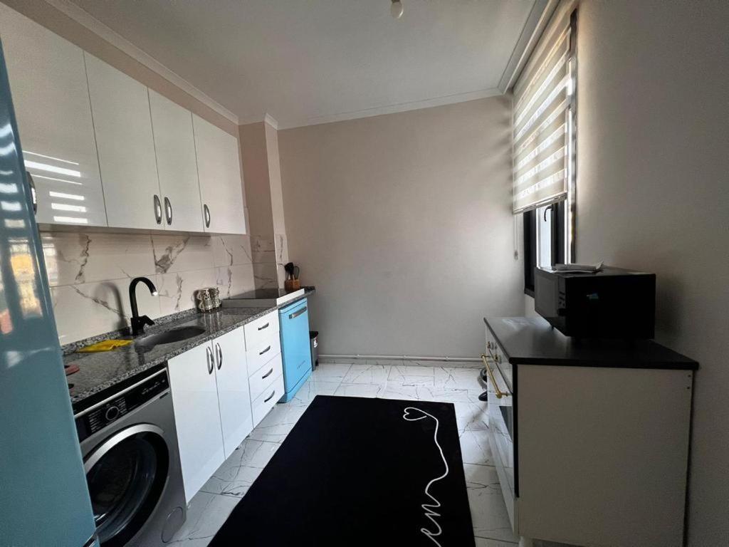Wonder Homes 7-4br, 2ba Astounding Seaview Karakoey Apartment Istanbul