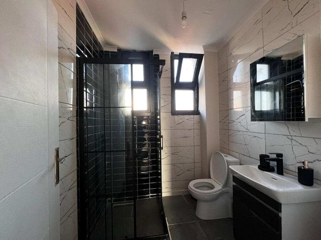 Wonder Homes 7-4br, 2ba Astounding Seaview Karakoey Apartment Istanbul