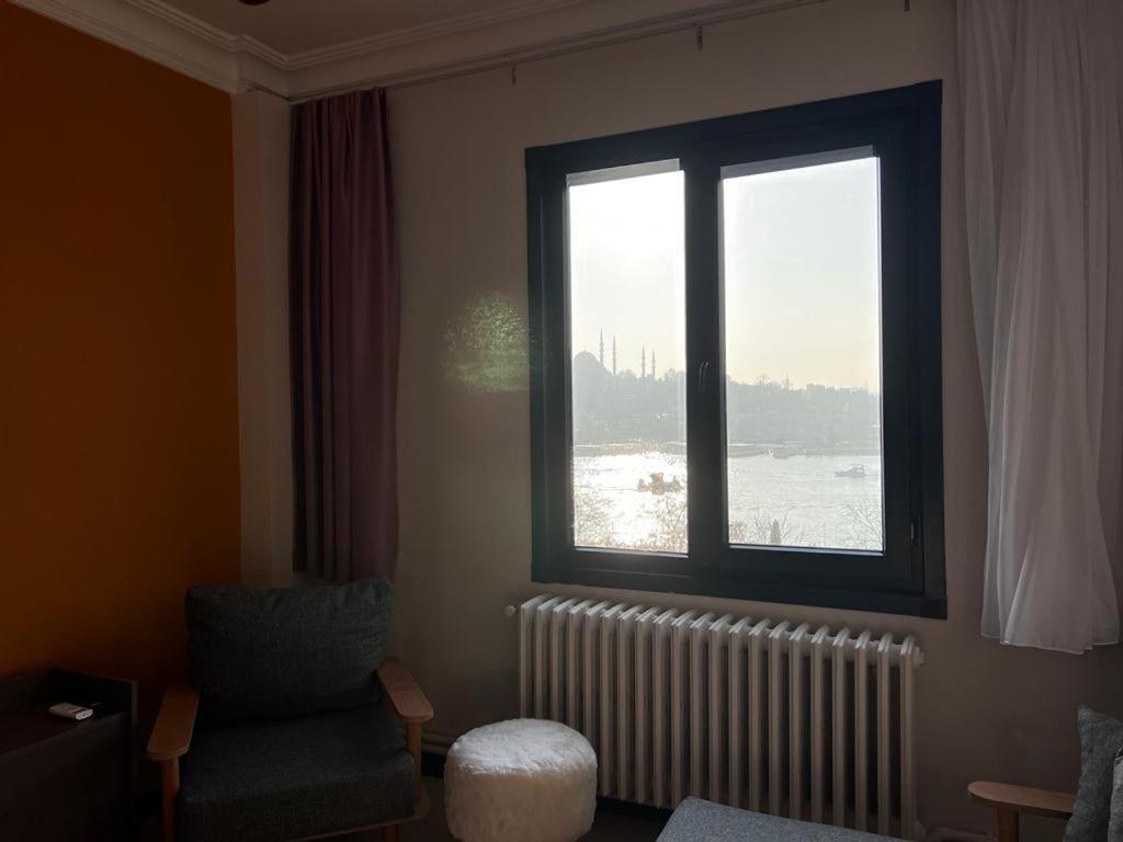 Wonder Homes 7-4br, 2ba Astounding Seaview Karakoey Apartment *