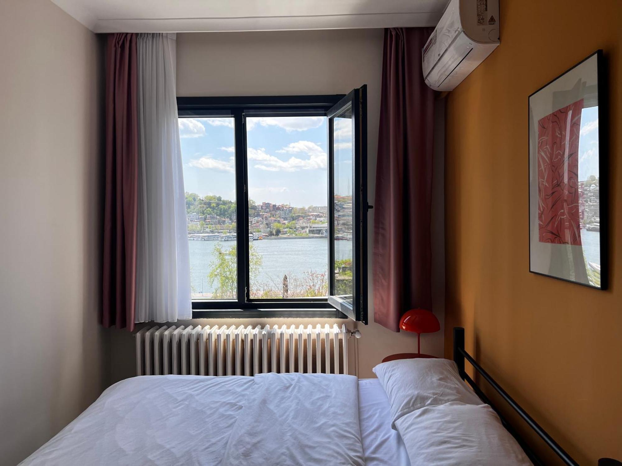 Wonder Homes 7-4br, 2ba Astounding Seaview Karakoey Apartment