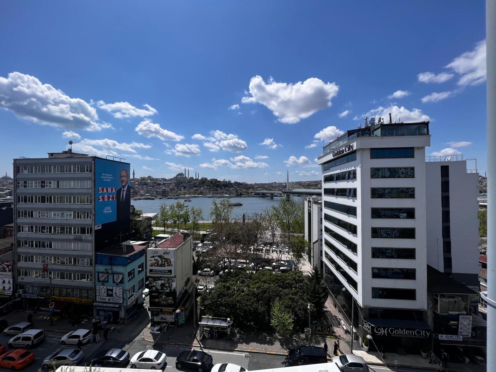 Wonder Homes 7-4br, 2ba Astounding Seaview Karakoey Istanbul