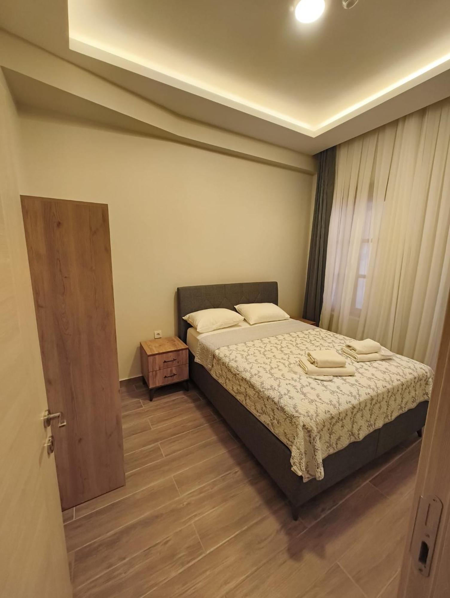 Hotel Majestik *