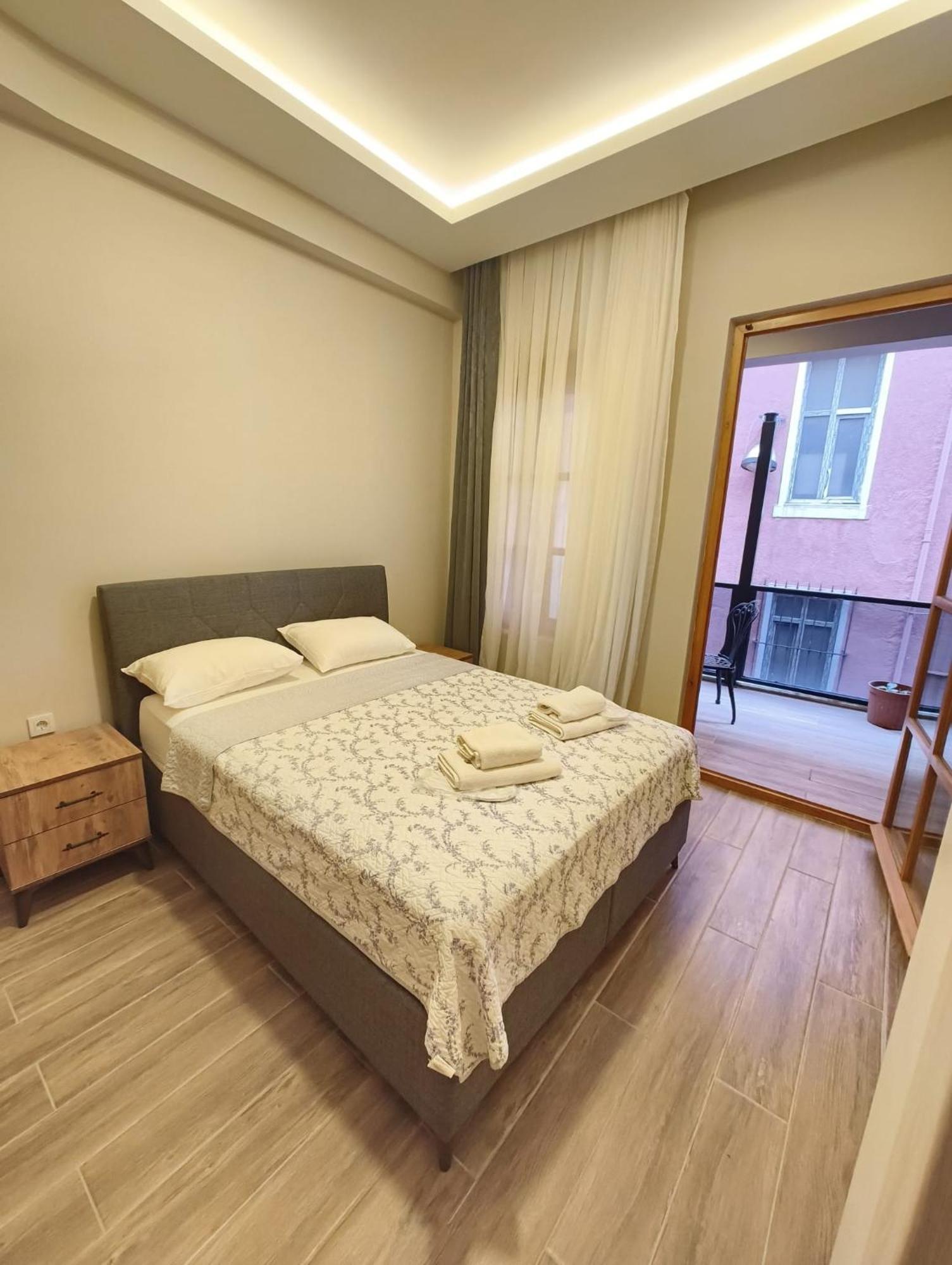 Hotel Majestik *