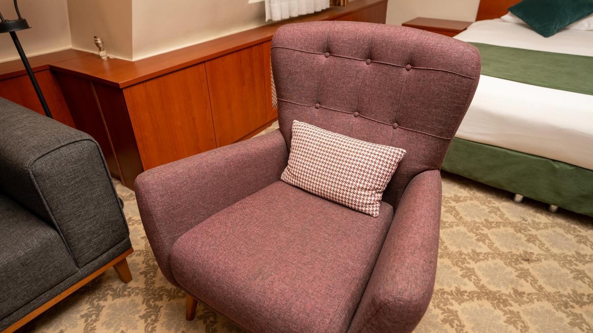 Golden Siyav Hotel 3*