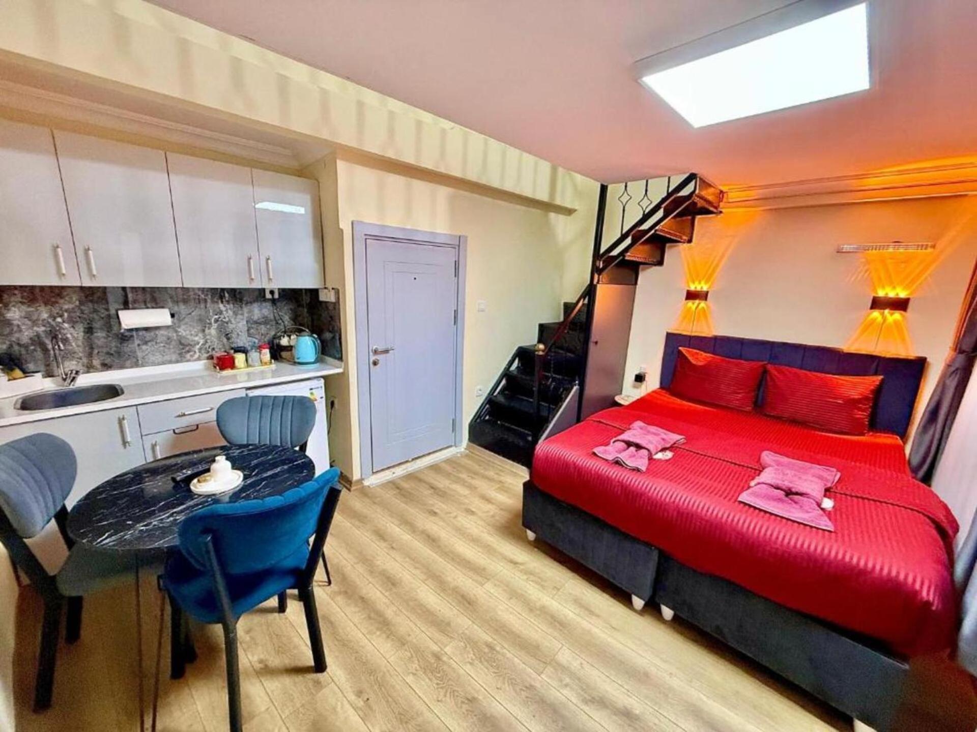 Hotel Taksim Pera Golden 3*