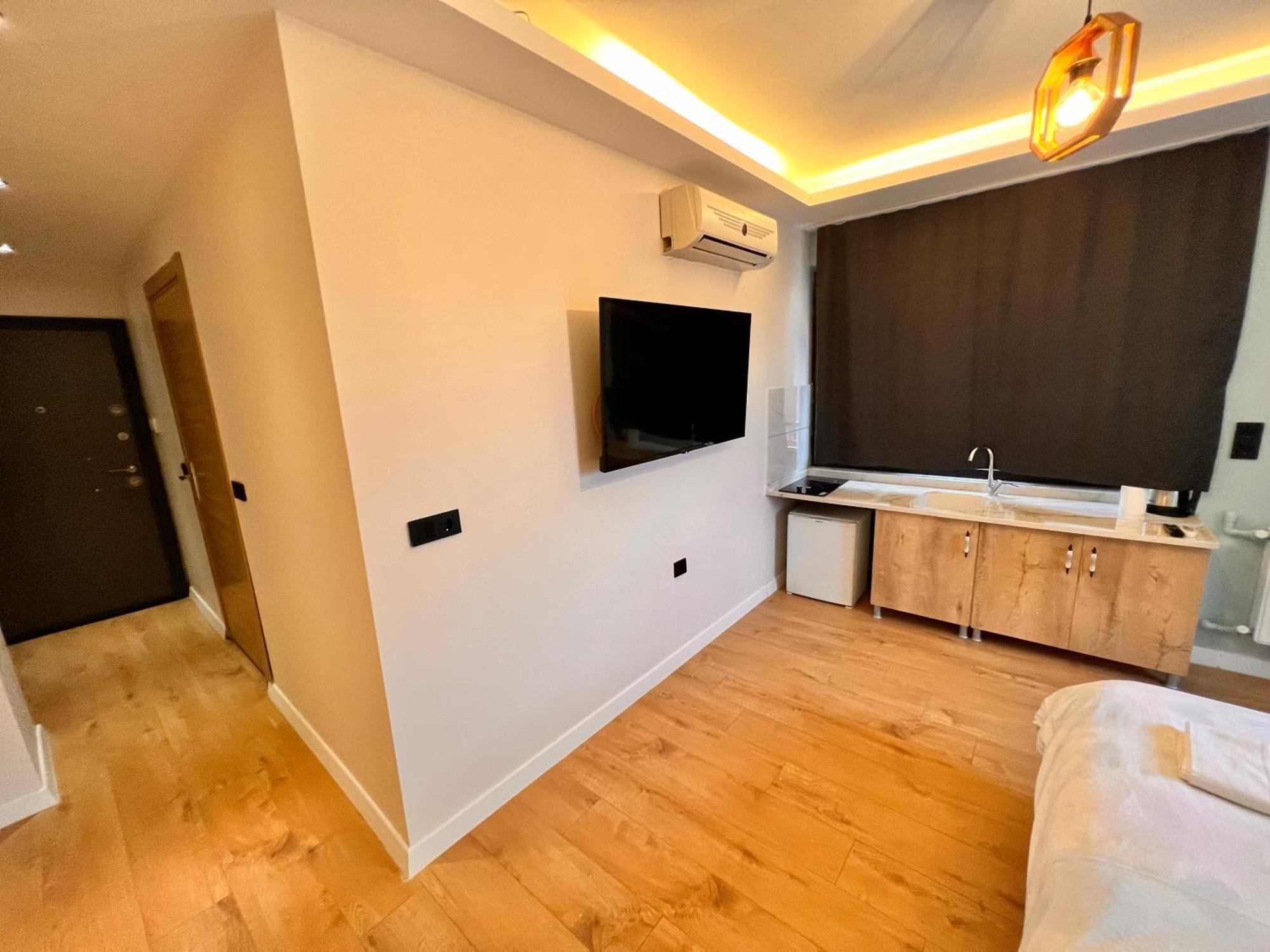 Kadikoey Alex 5k Apartment *