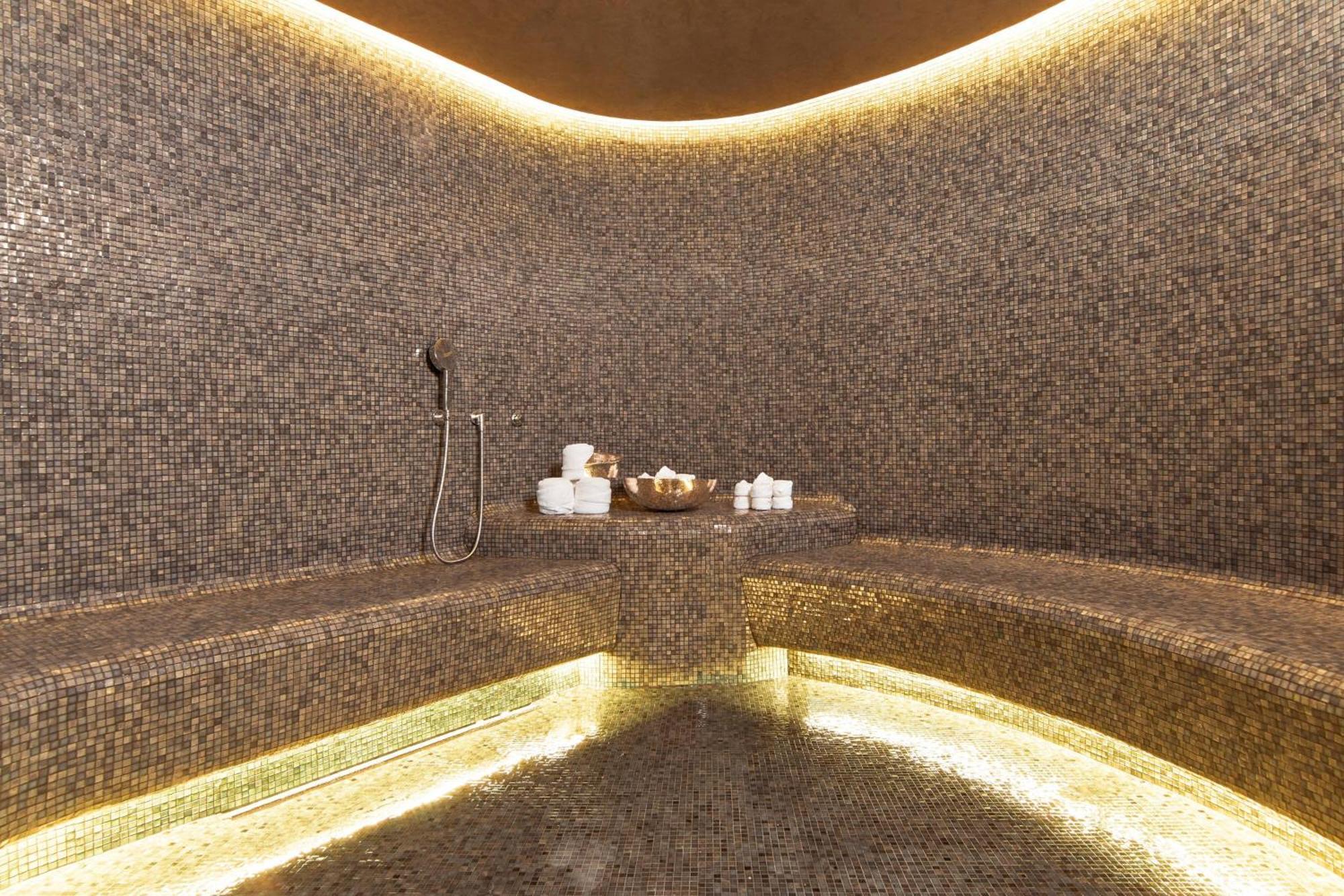 The St. Regis 5*
