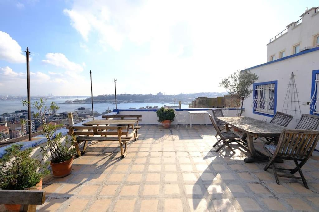 Entire With Amazing Seaview Terrace Near Galata Tower Istanbul