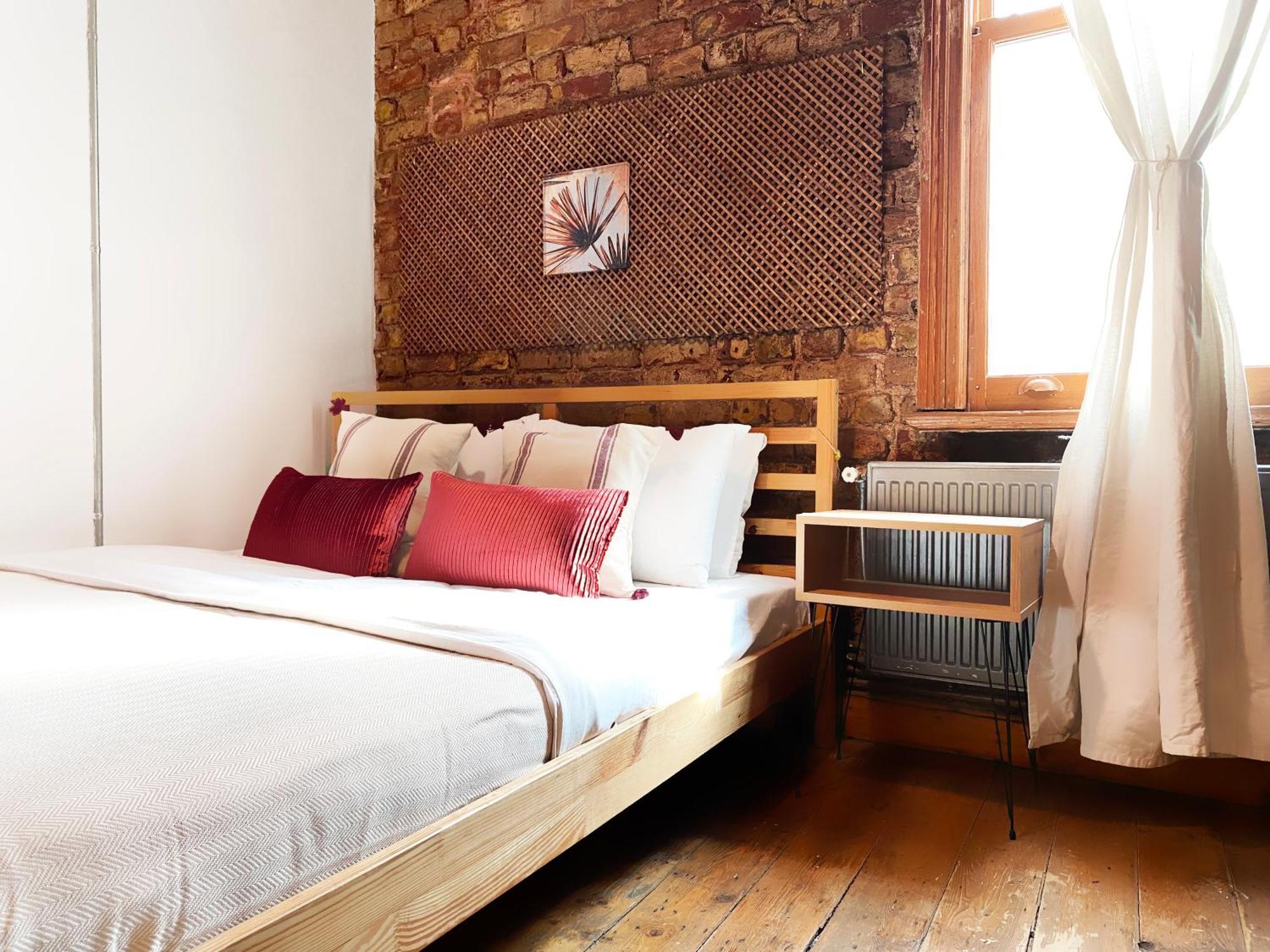 Entire With Amazing Seaview Terrace Near Galata Tower *