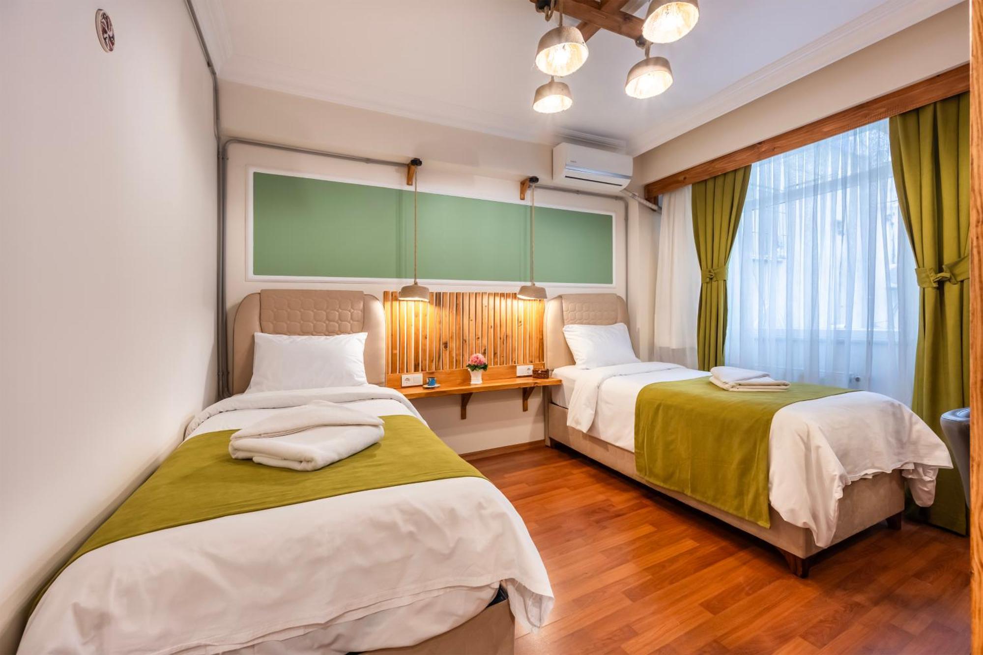 Aparthotel Maniz